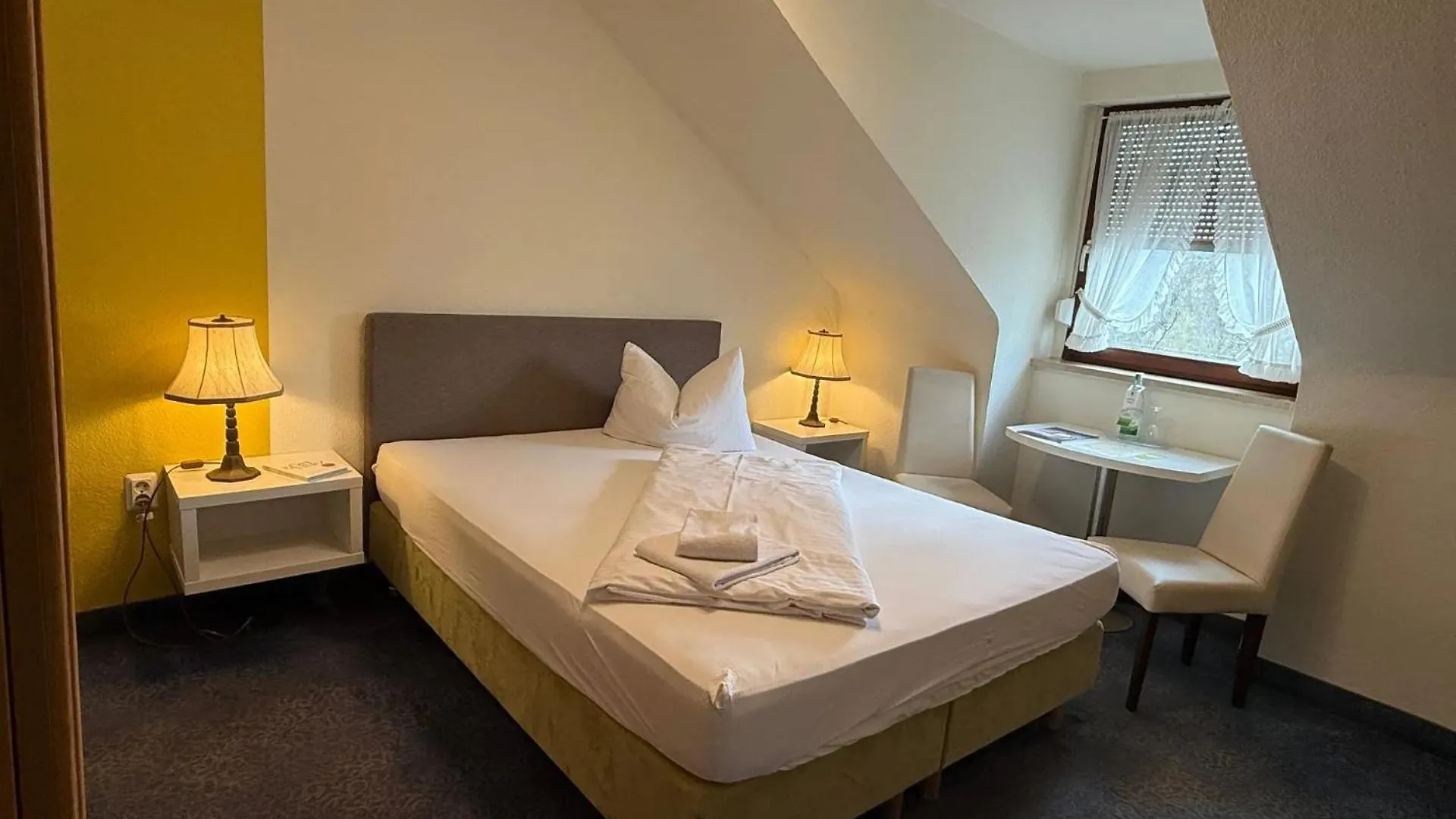 Hotel Löwen Randersacker 3*,