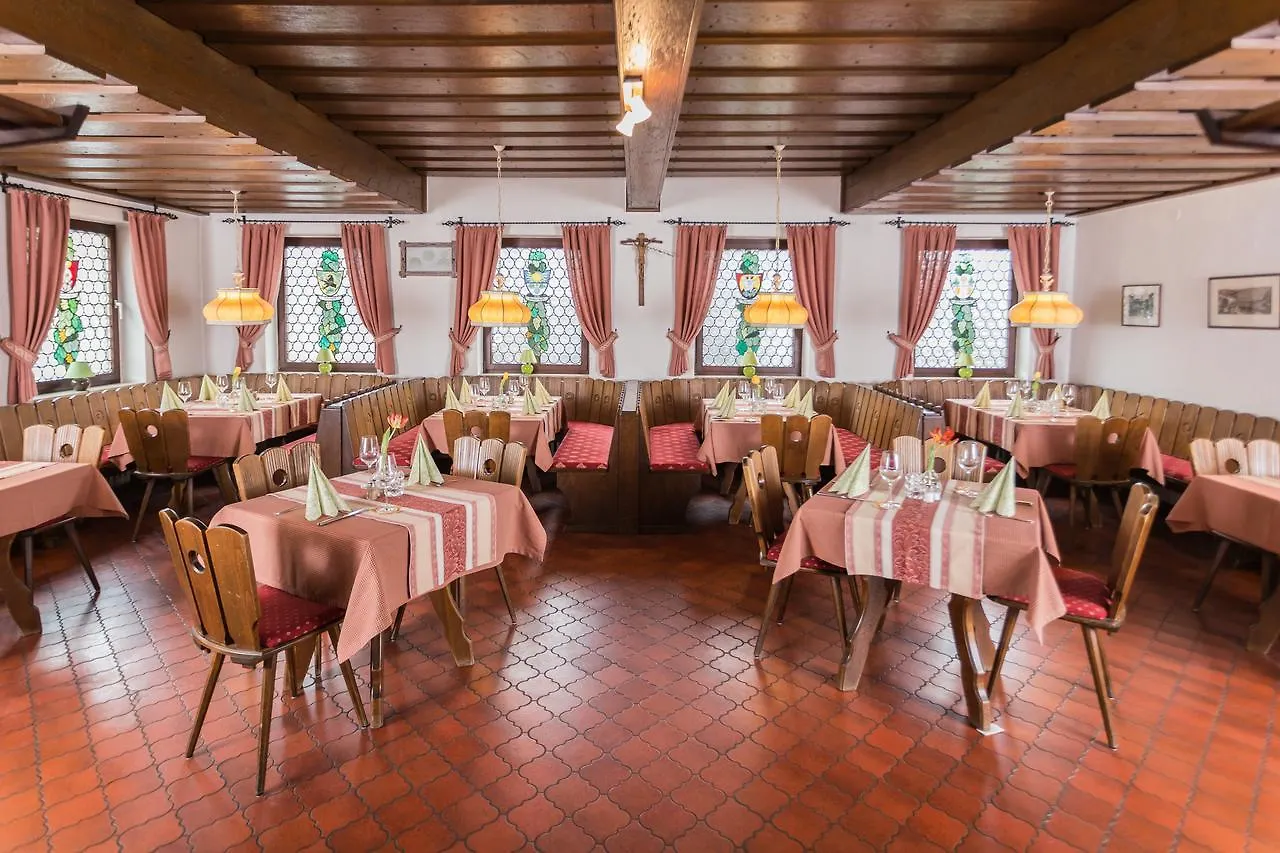 Hotel Loewen Randersacker