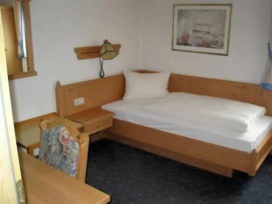 Hotel Löwen Randersacker 3*,